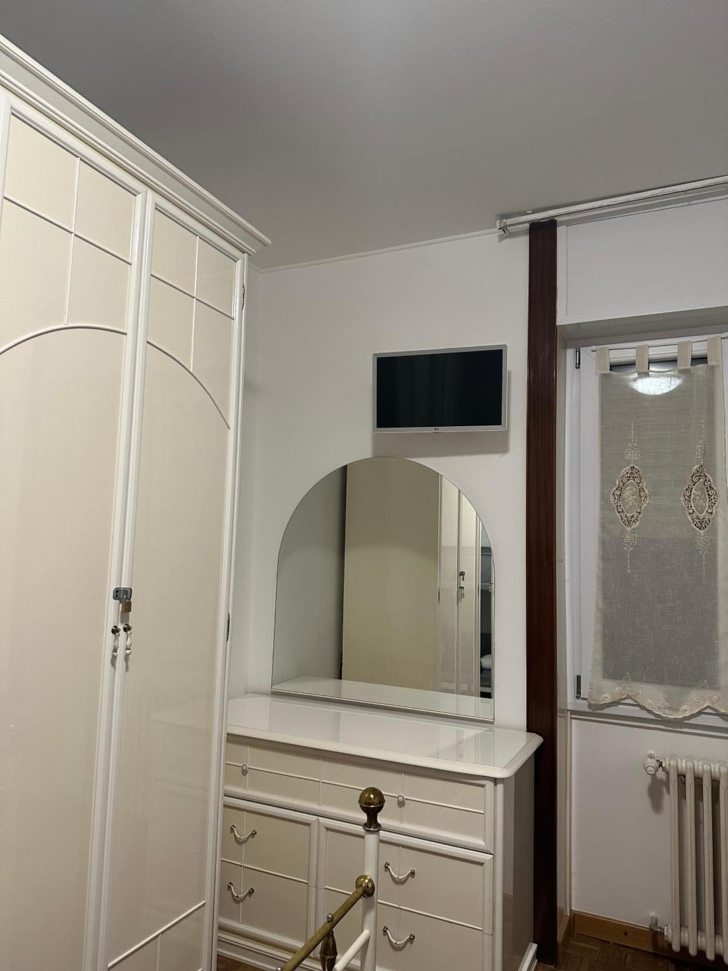 Gigli, Rooms Con Cucina In Comune E Terrazza Milán Exteriér fotografie