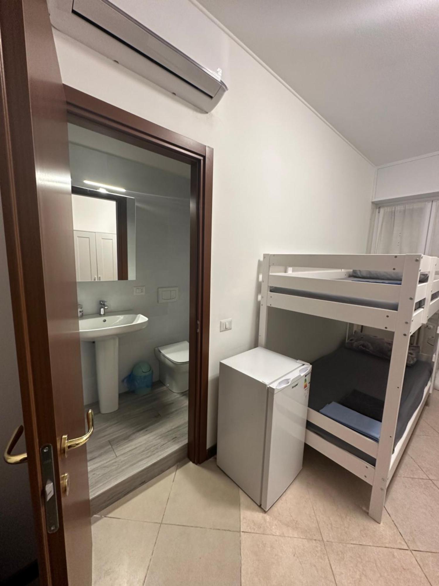 Gigli, Rooms Con Cucina In Comune E Terrazza Milán Exteriér fotografie