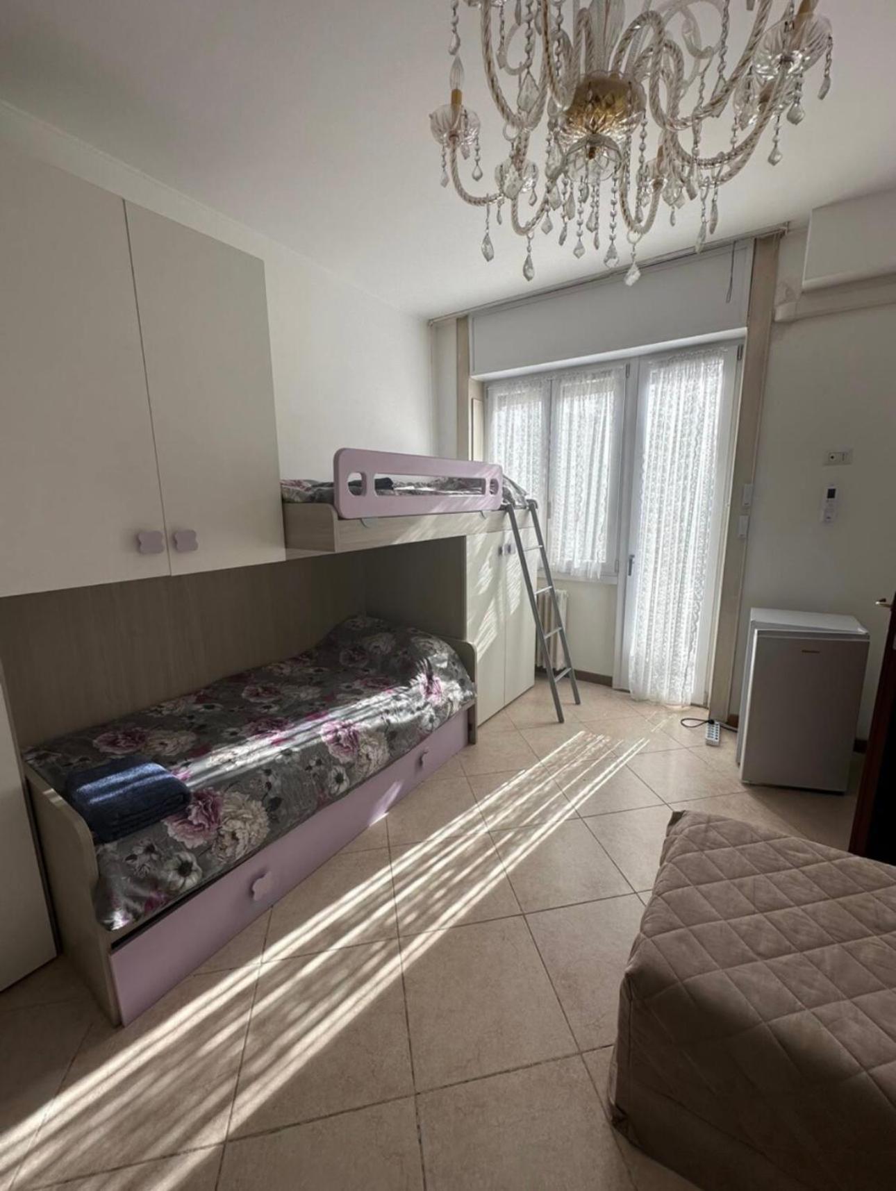 Gigli, Rooms Con Cucina In Comune E Terrazza Milán Exteriér fotografie