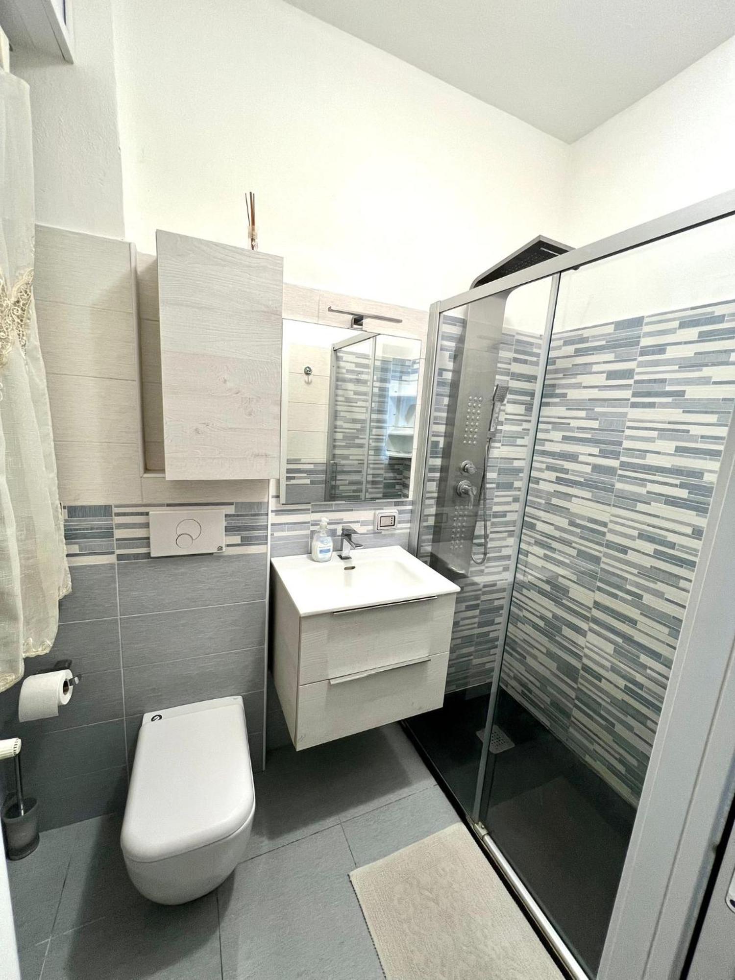 Gigli, Rooms Con Cucina In Comune E Terrazza Milán Exteriér fotografie