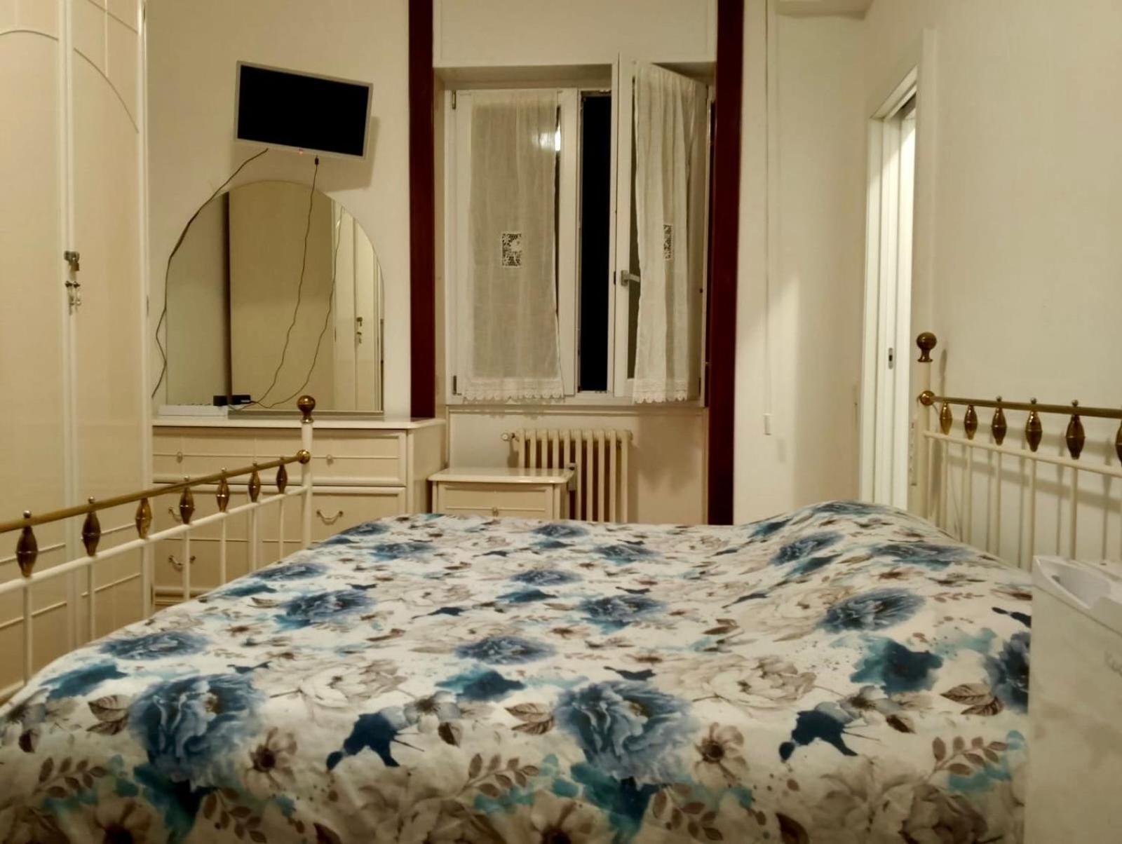Gigli, Rooms Con Cucina In Comune E Terrazza Milán Exteriér fotografie